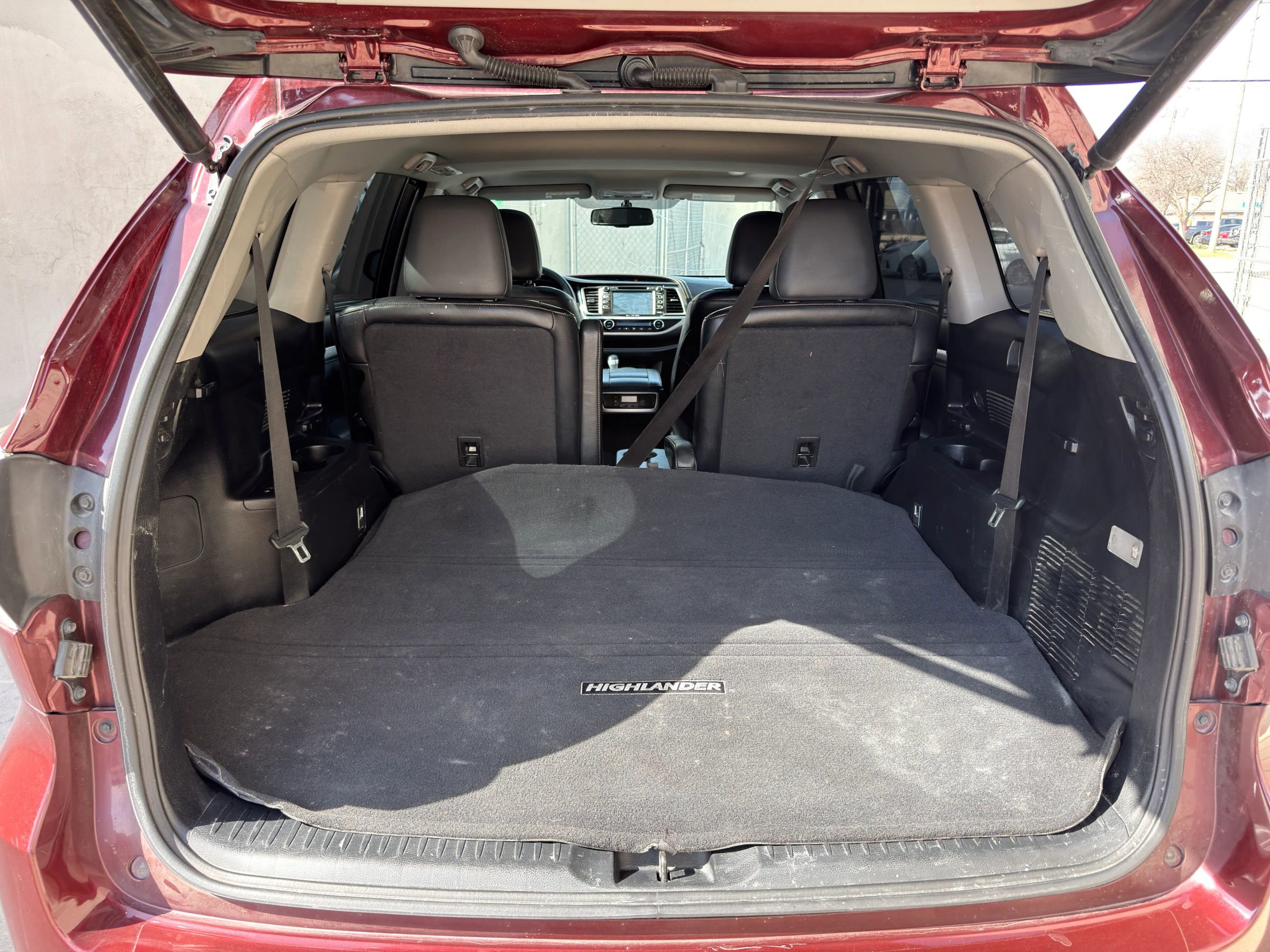 Used 2016 Toyota Highlander XLE image 7
