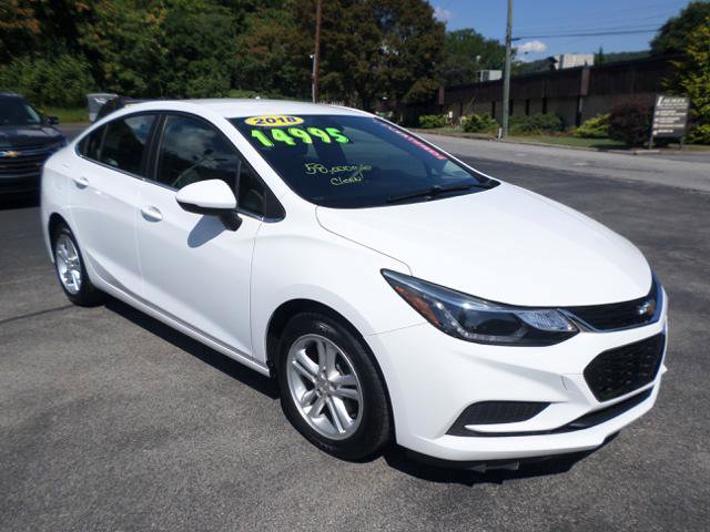Used 2018 Chevrolet Cruze LT w/ Convenience Package image 1