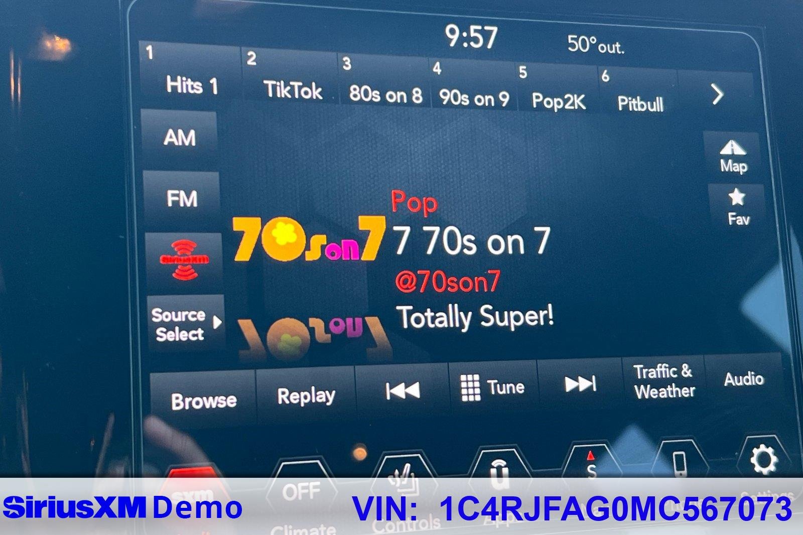 Used 2021 Jeep Grand Cherokee Laredo X image 31