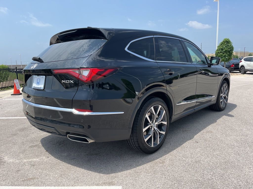 Used 2023 Acura MDX FWD w/ Technology Package image 4