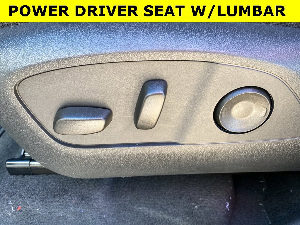 New 2026 Chevrolet Traverse LT image 11