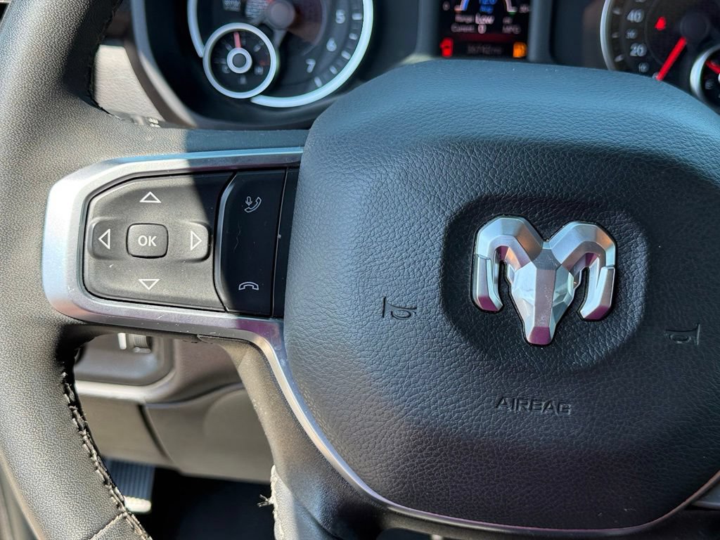 Used 2025 RAM 2500 Big Horn AWD/4WD image 15