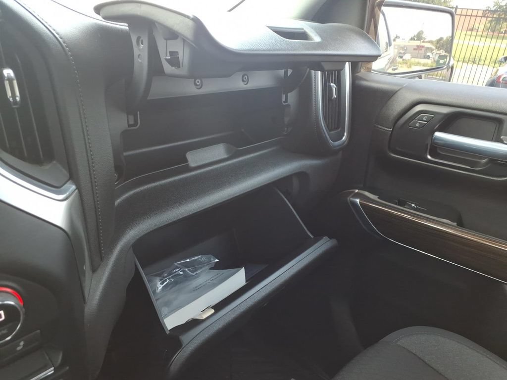 Used 2021 Chevrolet Silverado 1500 LT Trail Boss w/ Bed Protection Package AWD/4WD image 37