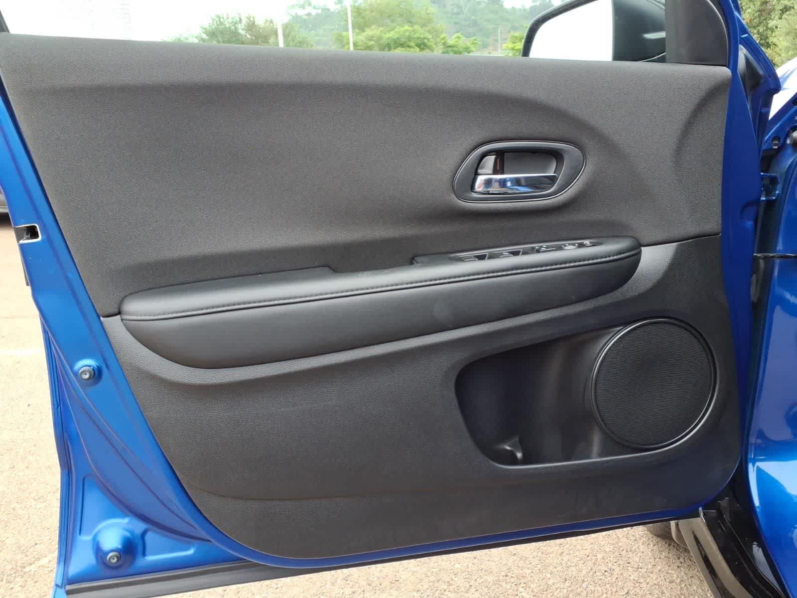 Certified 2020 Honda HR-V Sport image 13