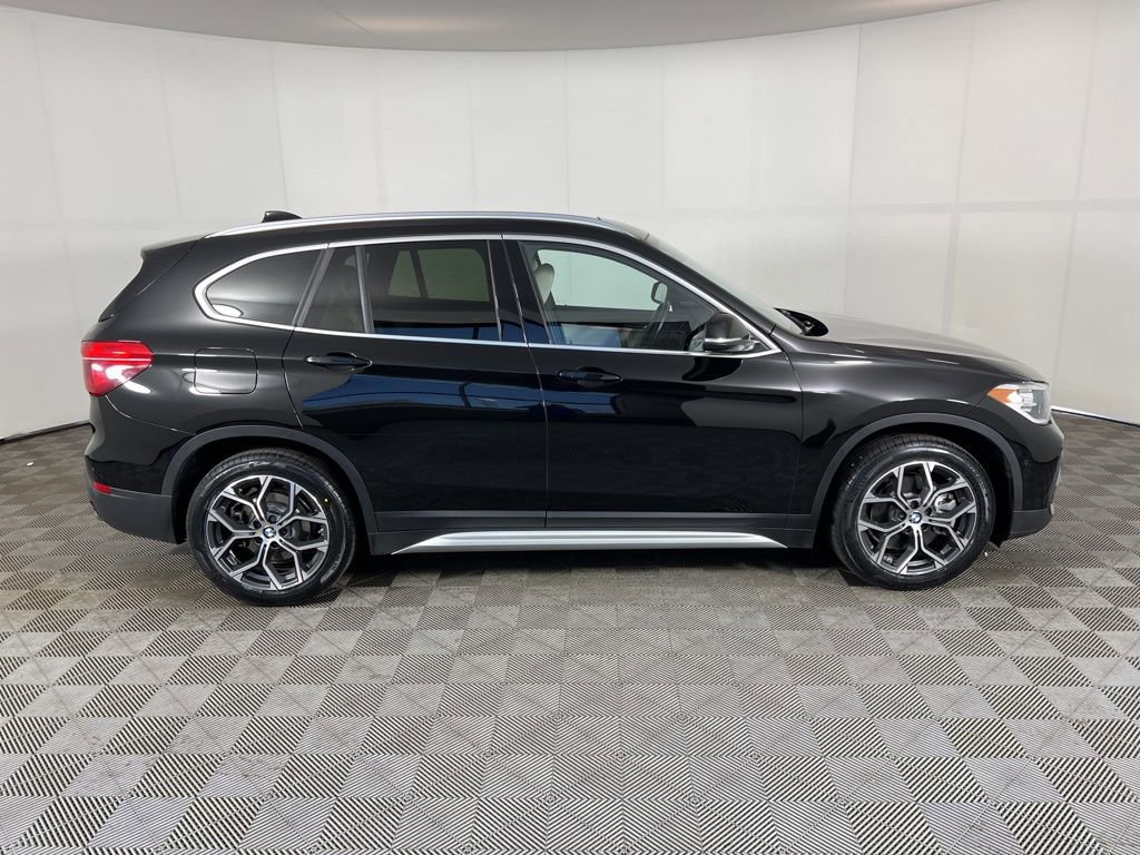 Used 2022 BMW X1 xDrive28i w/ Convenience Package AWD/4WD image 4