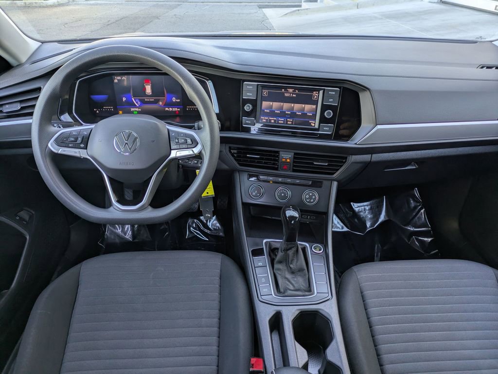 Used 2022 Volkswagen Jetta S image 14