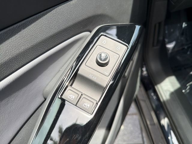 Certified 2023 Volkswagen ID.4 Pro S image 17