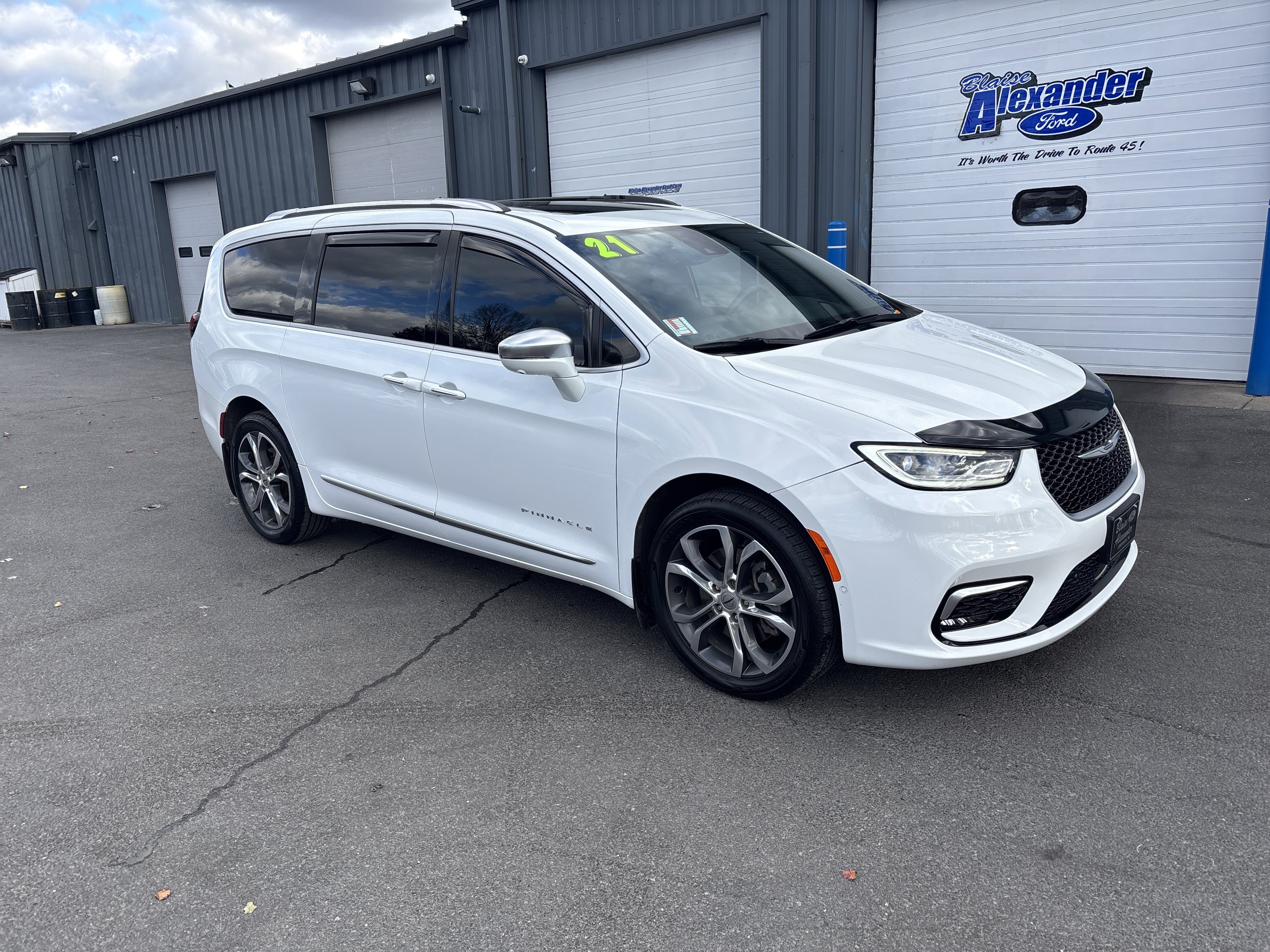 Used 2021 Chrysler Pacifica Pinnacle