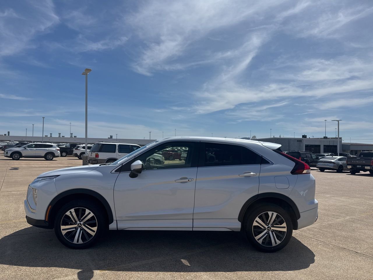 Used 2025 Mitsubishi Eclipse Cross SEL image 12