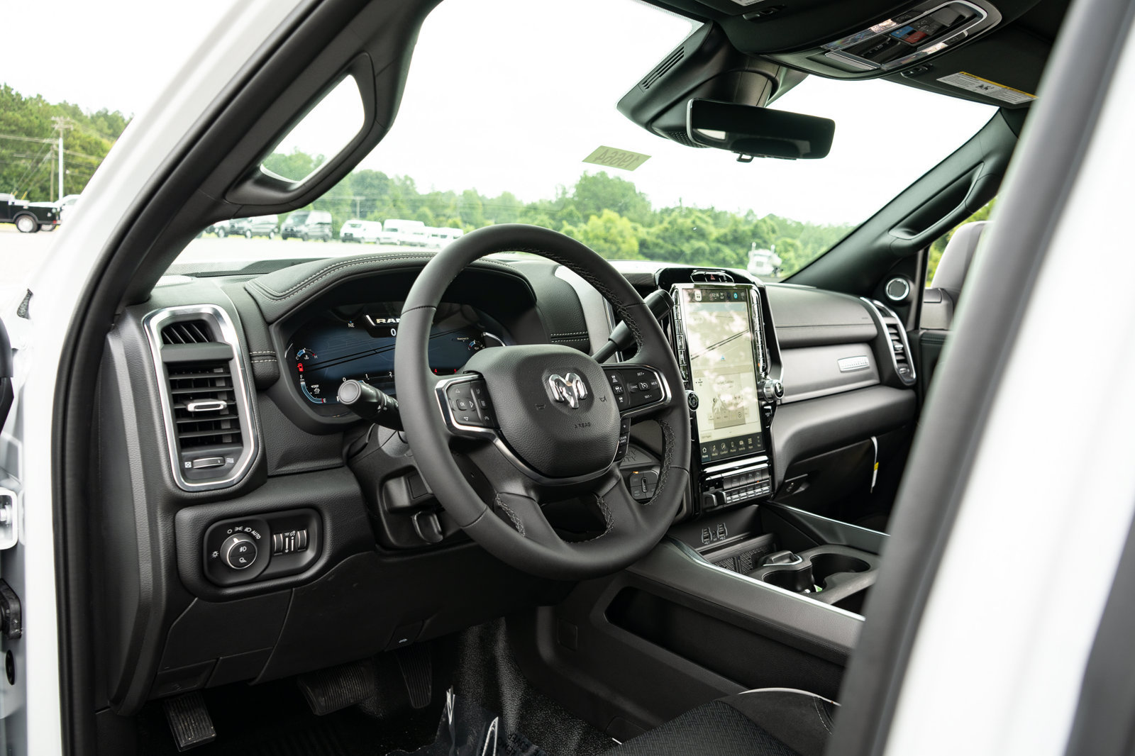 New 2026 RAM 4500 4x4 Crew Cab DRW w/ Laramie Trim Package image 26
