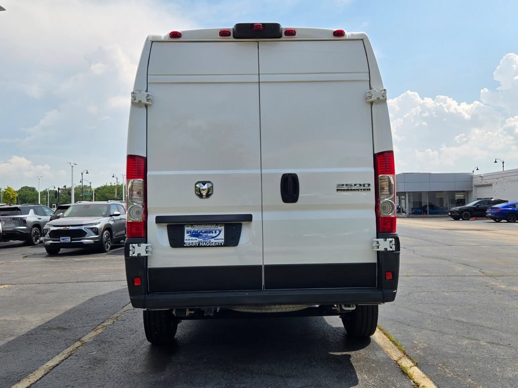 Used 2026 RAM ProMaster 2500 w/ Convenience Group FWD image 9