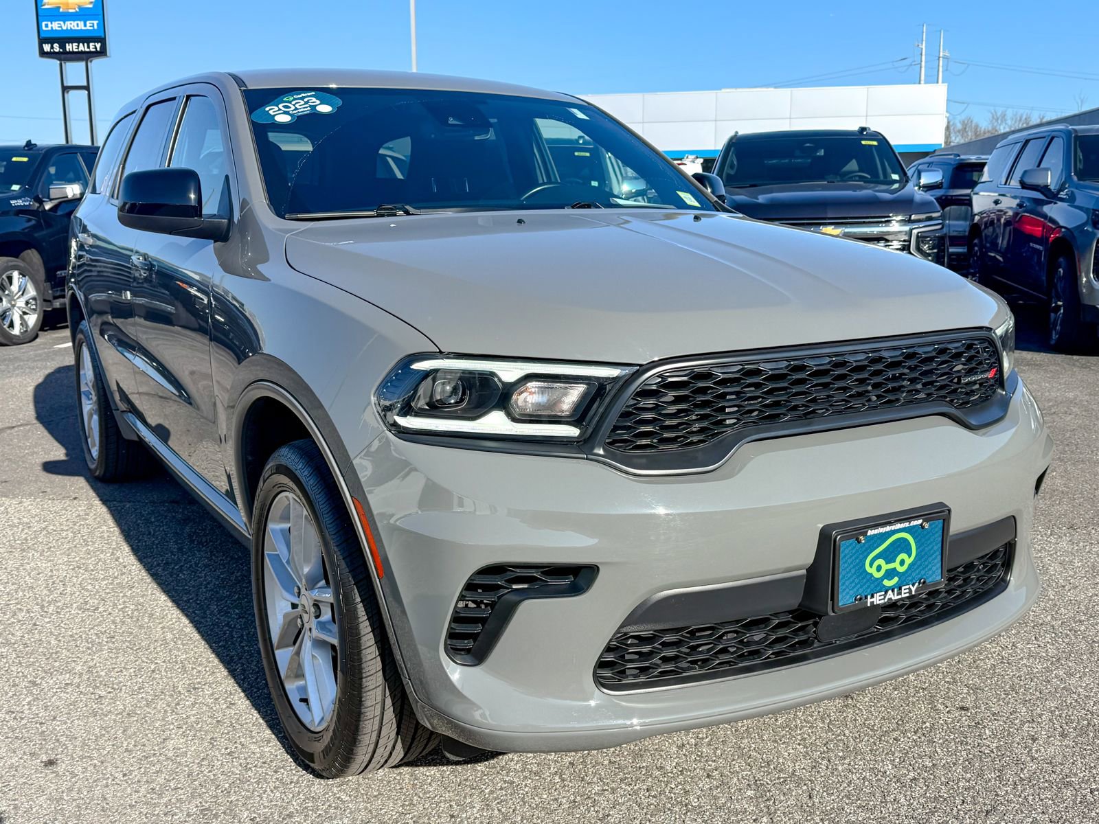 Used 2023 Dodge Durango GT image 1