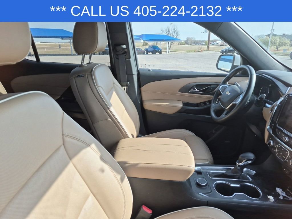 Used 2023 Chevrolet Traverse Premier image 24