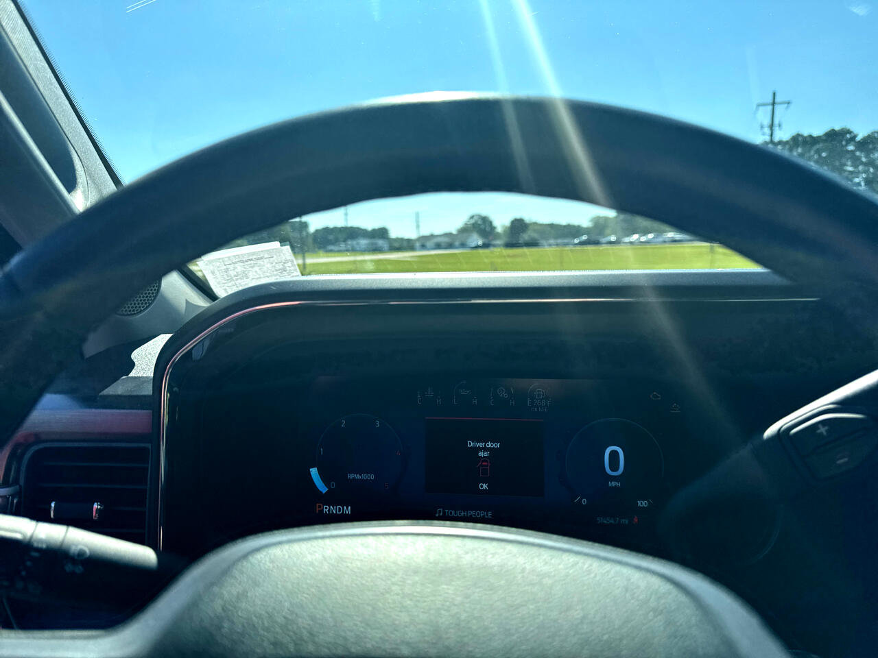 Used 2023 Ford F250 Lariat w/ Black Appearance Package image 18