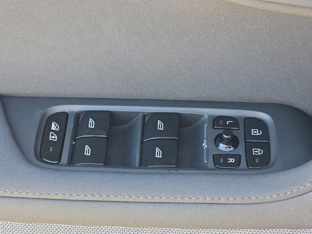 Used 2024 Polestar Polestar 2 AWD/4WD image 18
