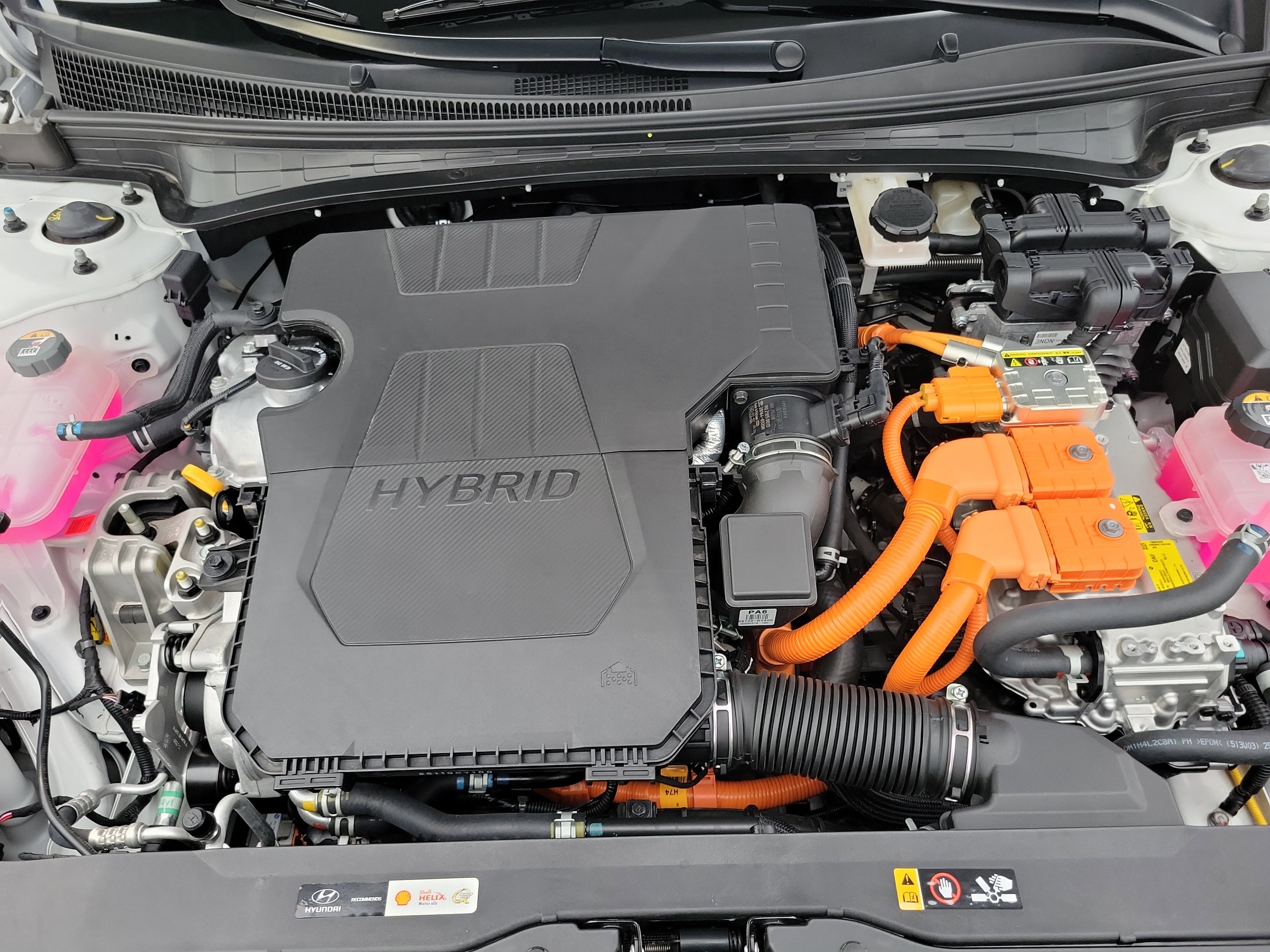 Certified 2025 Hyundai Elantra SEL FWD image 28