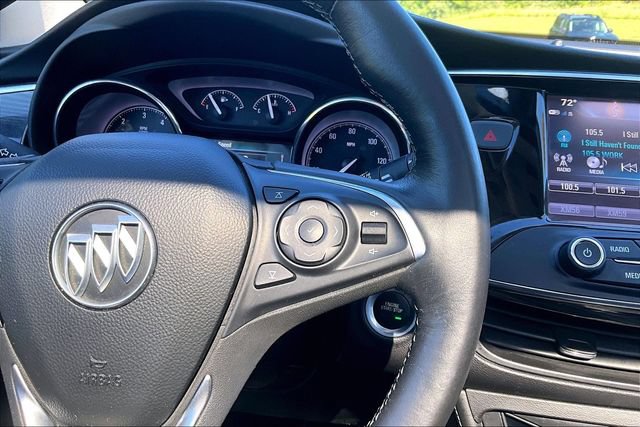 Used 2020 Buick Envision Essence AWD/4WD image 18