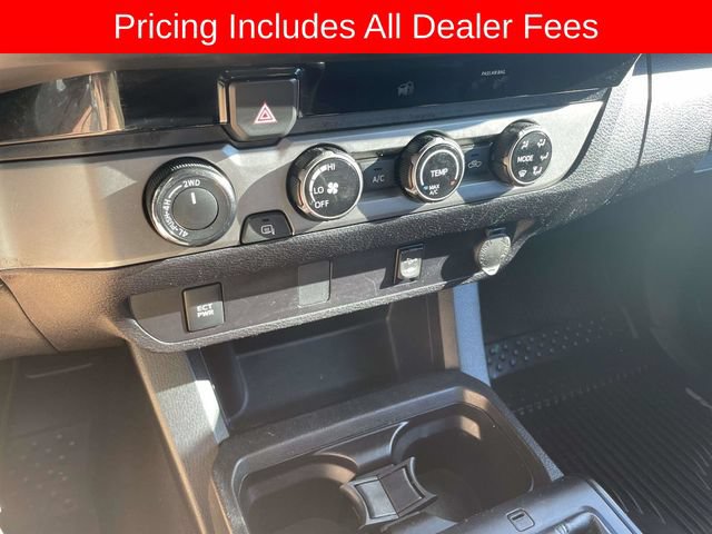 Used 2018 Toyota Tacoma SR AWD/4WD image 32