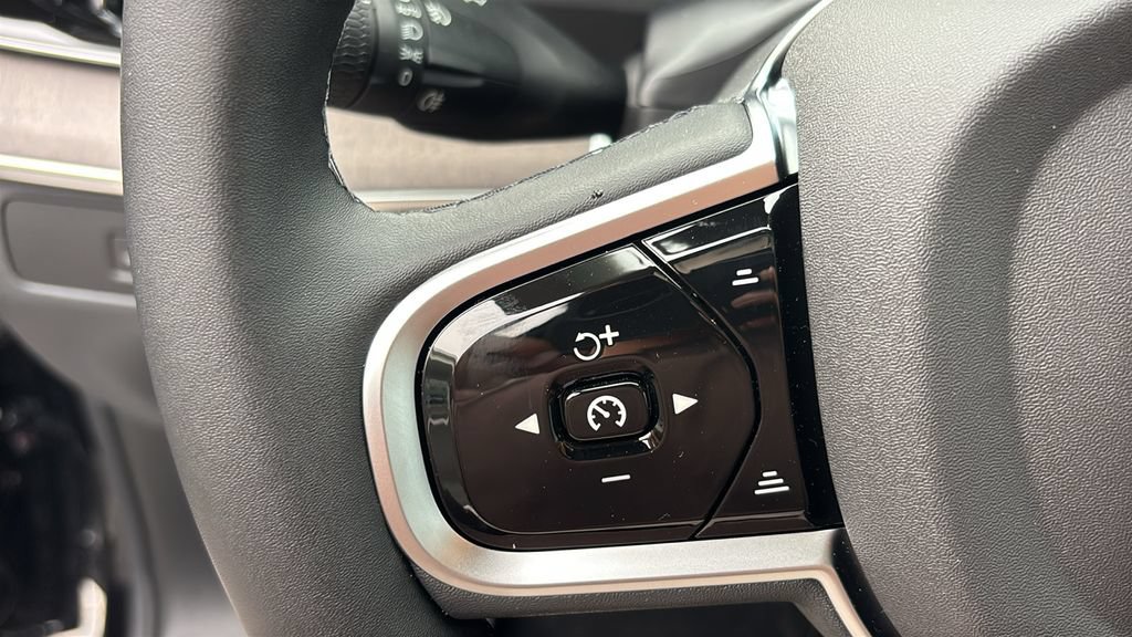 New 2026 Volvo XC90 B6 Ultra w/ Protection Package AWD/4WD image 18