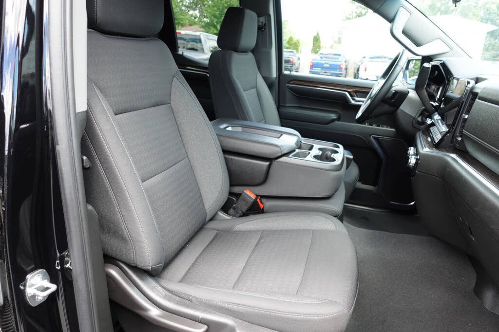 Used 2023 GMC Sierra 1500 Elevation AWD/4WD image 32