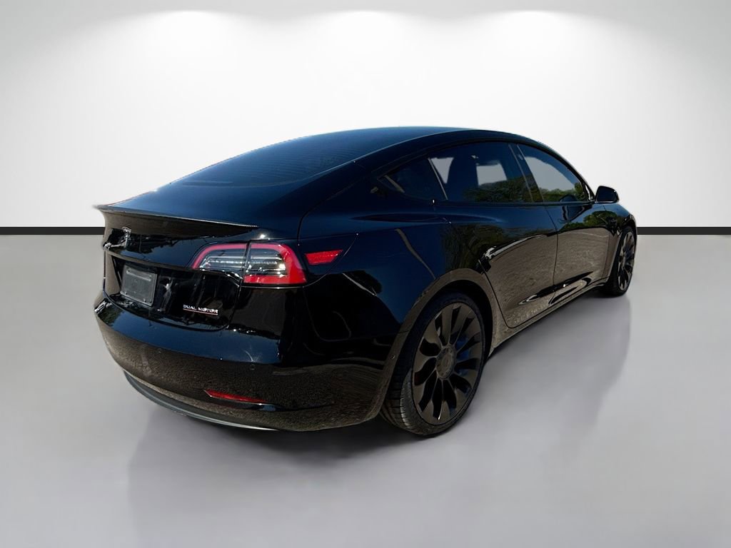 Used 2022 Tesla Model 3 Performance image 3