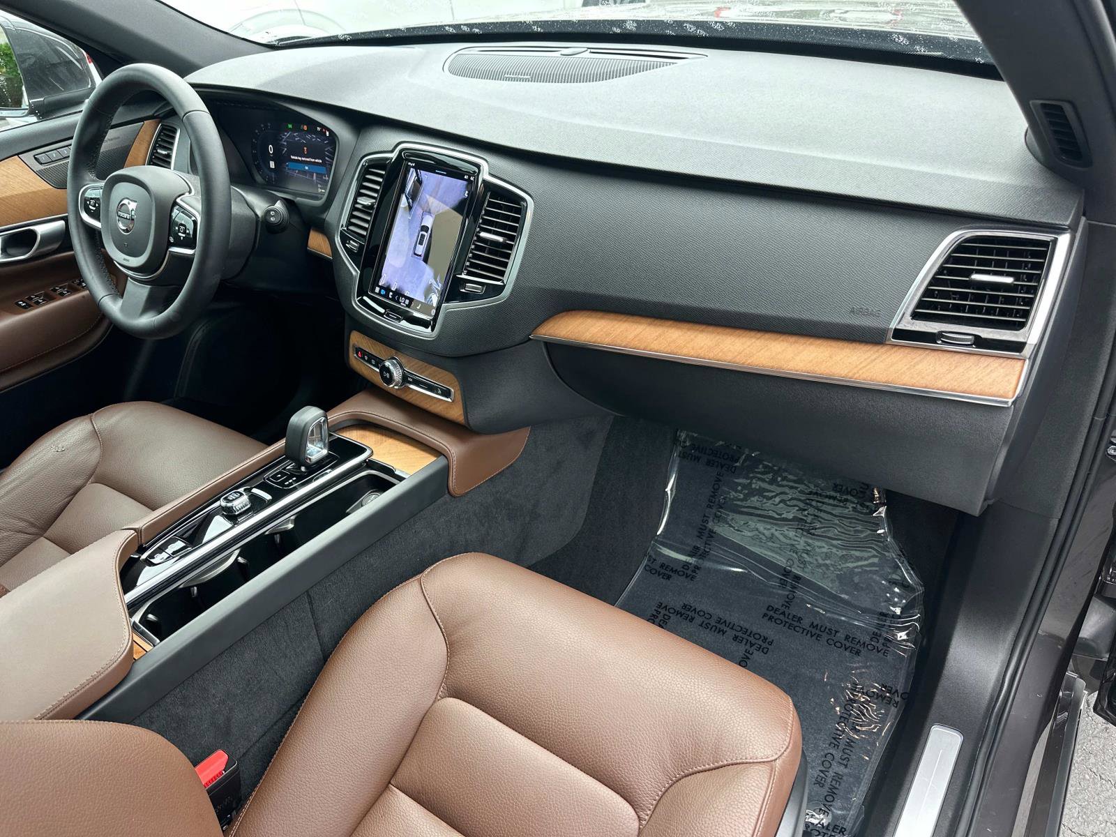 Certified 2024 Volvo XC90 T8 Plus image 26