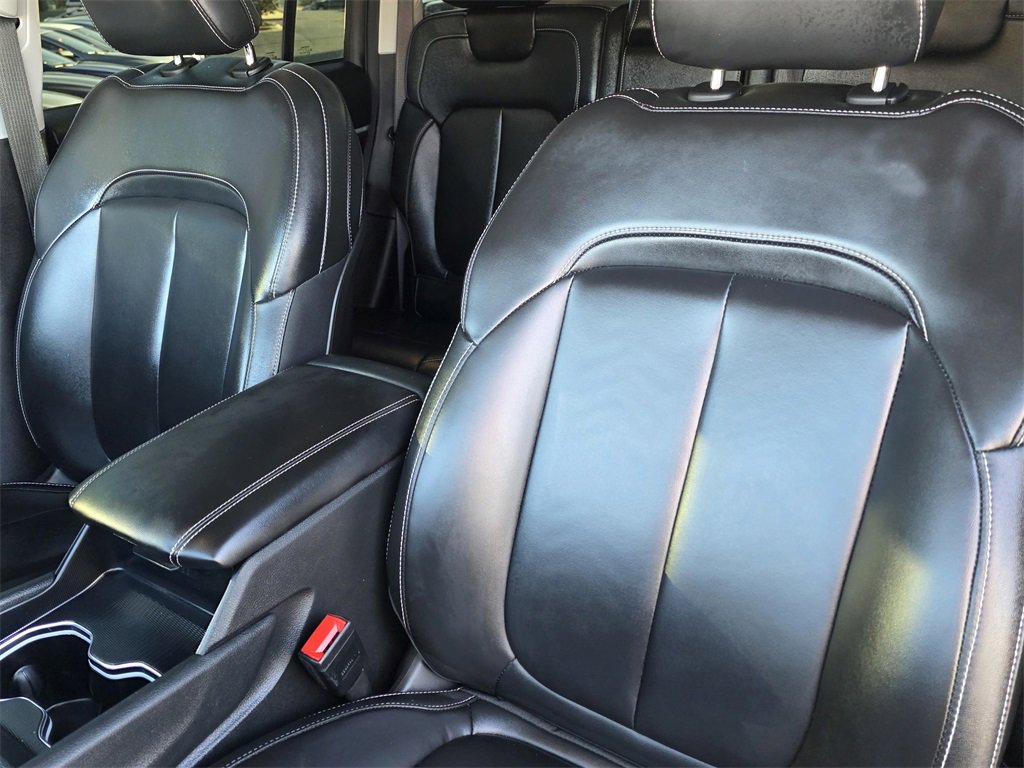 Used 2023 Jeep Grand Cherokee Limited image 12