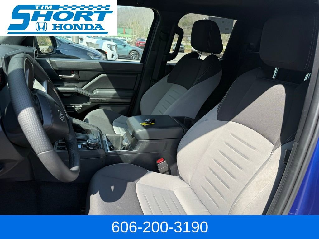 Used 2025 Toyota Tacoma TRD Off-Road image 13