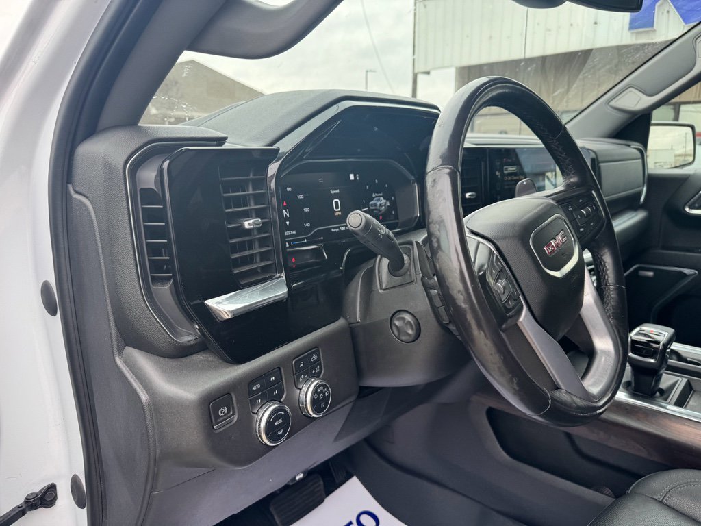 Used 2023 GMC Sierra 1500 SLT w/ SLT Premium Plus Package image 17
