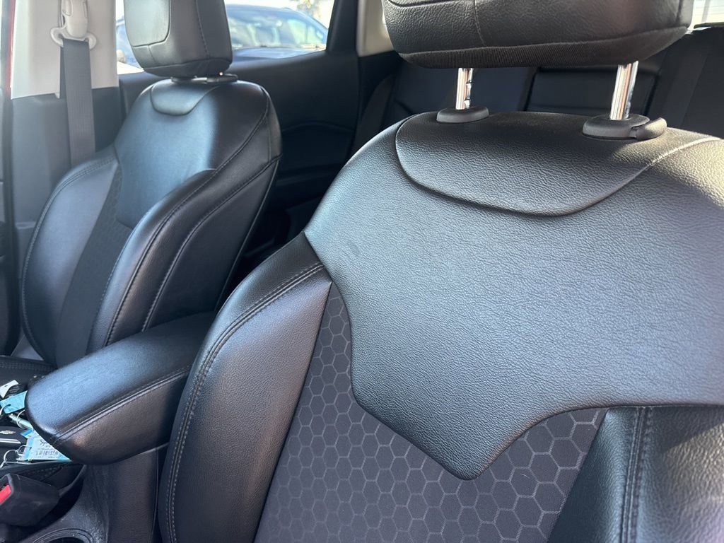 Used 2020 Jeep Compass Latitude image 8