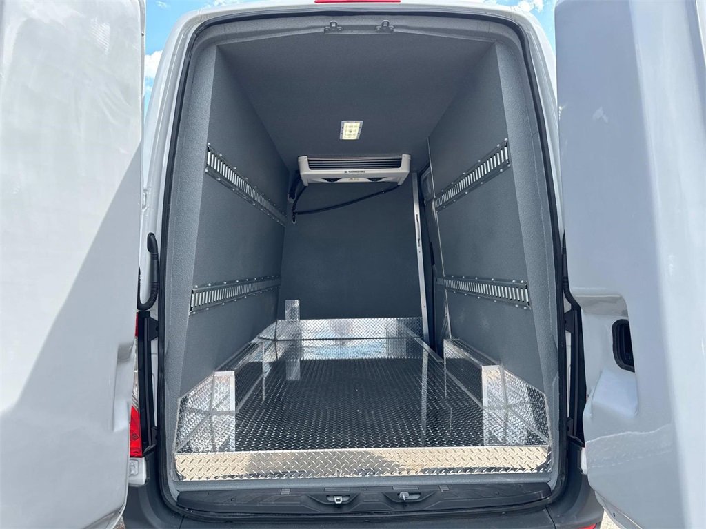 New 2025 Mercedes-Benz Sprinter 2500 image 8