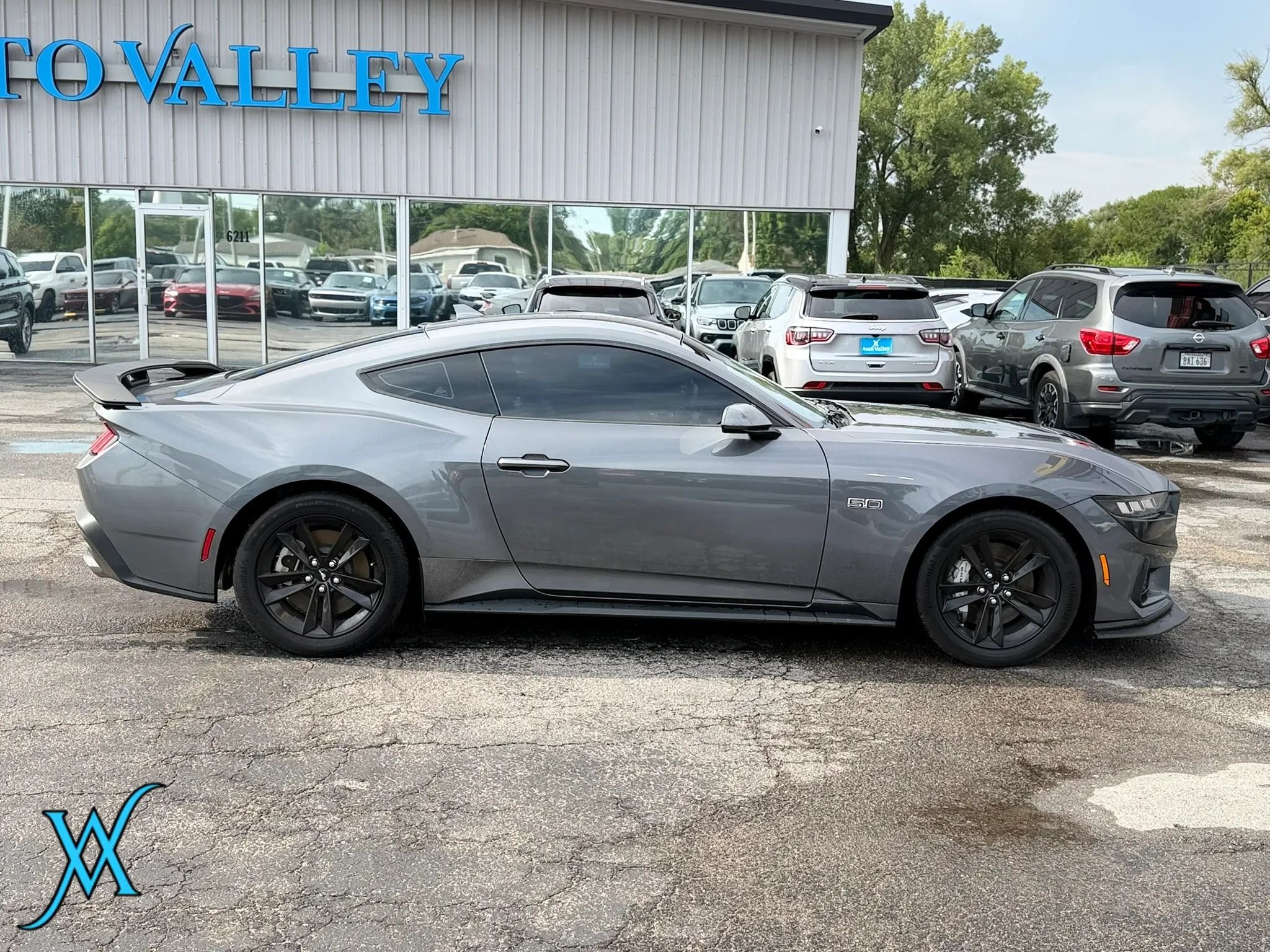 Used 2025 Ford Mustang GT RWD image 8