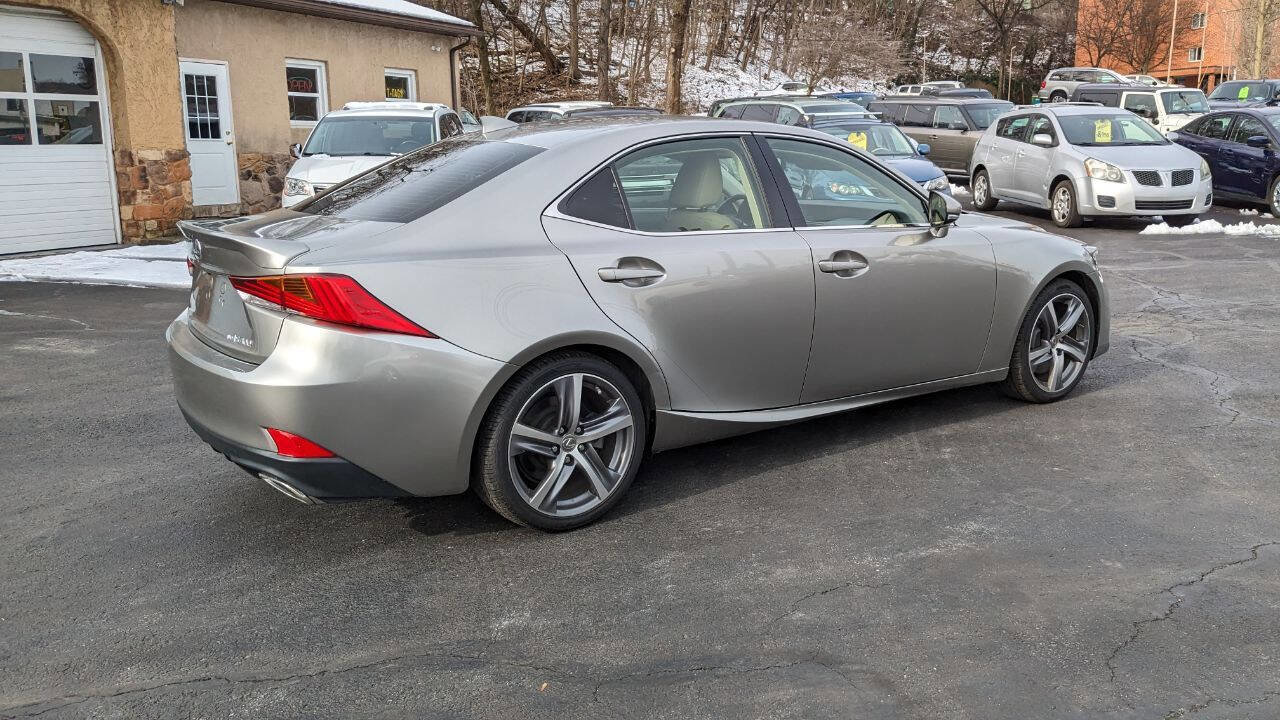 Used 2018 Lexus IS 300 AWD w/ Comfort Package image 9