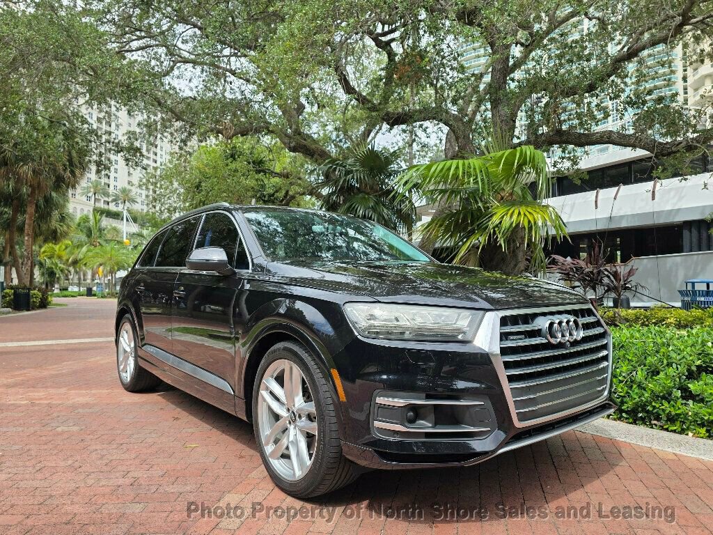 Used 2017 Audi Q7 3.0T Prestige AWD/4WD image 1