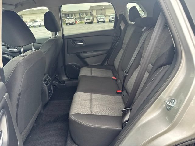 Used 2025 Nissan Rogue SV FWD image 22