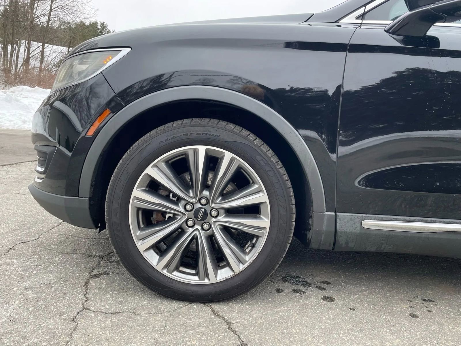 Used 2016 Lincoln MKX Reserve w/ Climate Package image 33