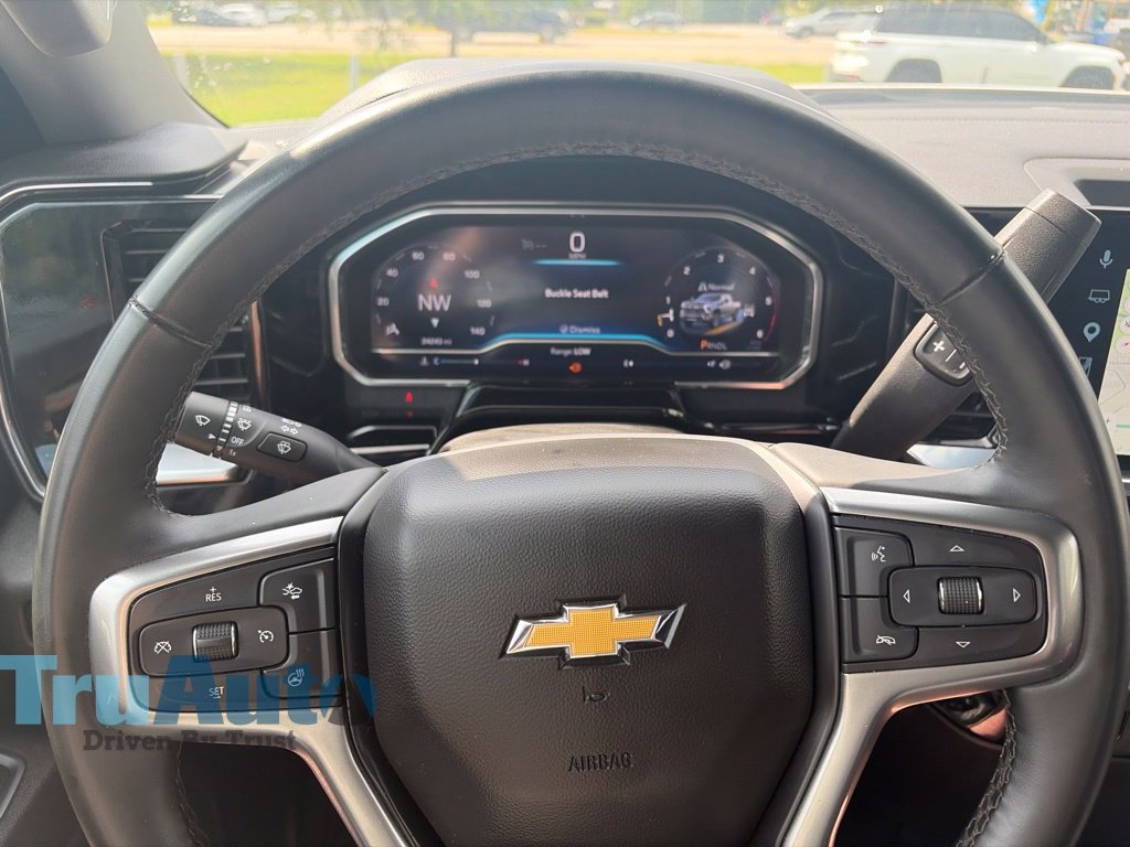 Used 2025 Chevrolet Silverado 2500 LT w/ Convenience Package AWD/4WD image 27