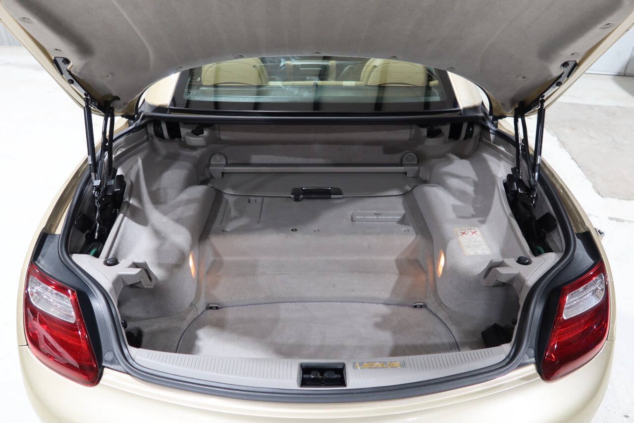 Used 2006 Lexus SC 430 Convertible w/ Preferred Accessory Pkg RWD image 26