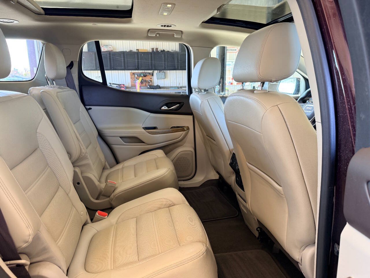 Used 2017 GMC Acadia Denali w/ Technology Package AWD/4WD image 10