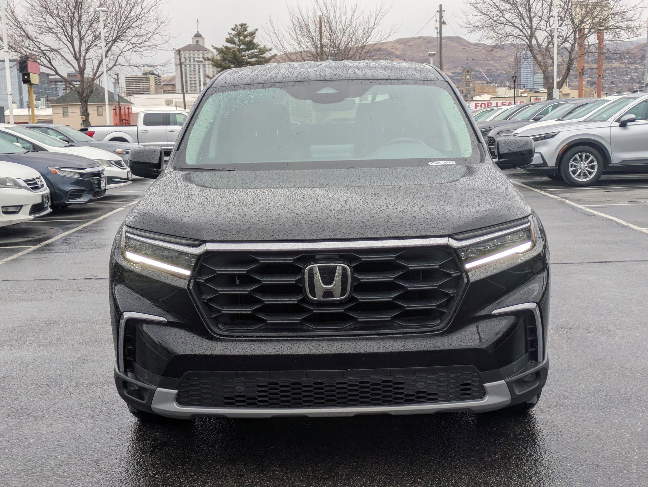 Used 2025 Honda Pilot EX-L image 11