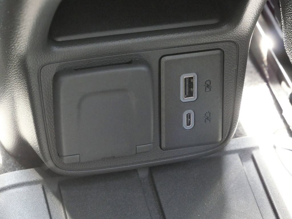 New 2026 Buick Encore GX Avenir w/ Avenir Technology Package image 39