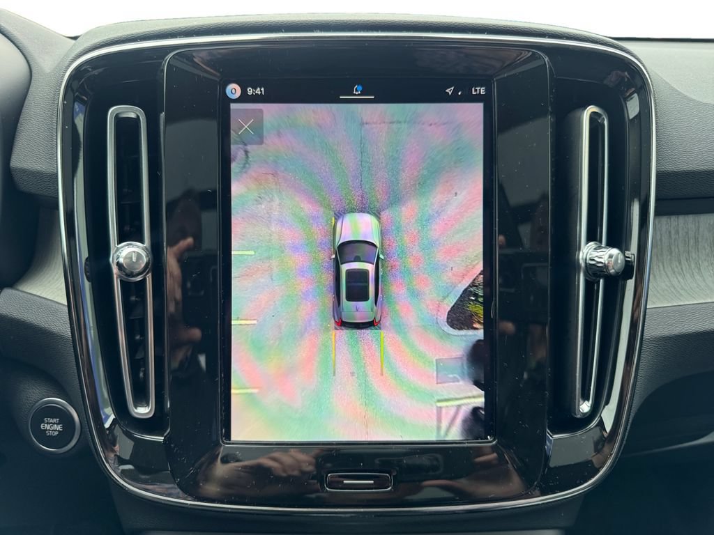 Certified 2026 Volvo XC40 B5 Plus AWD/4WD image 20