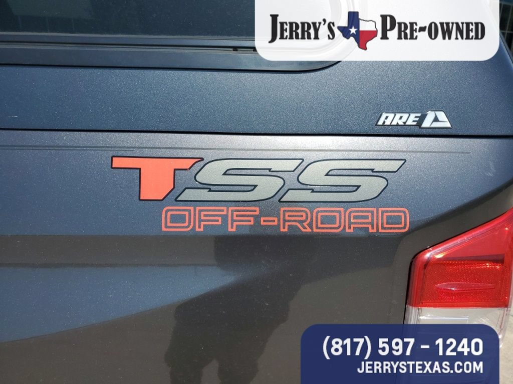 Used 2014 Toyota Tundra SR5 w/ SR5 Upgrade Package AWD/4WD image 8