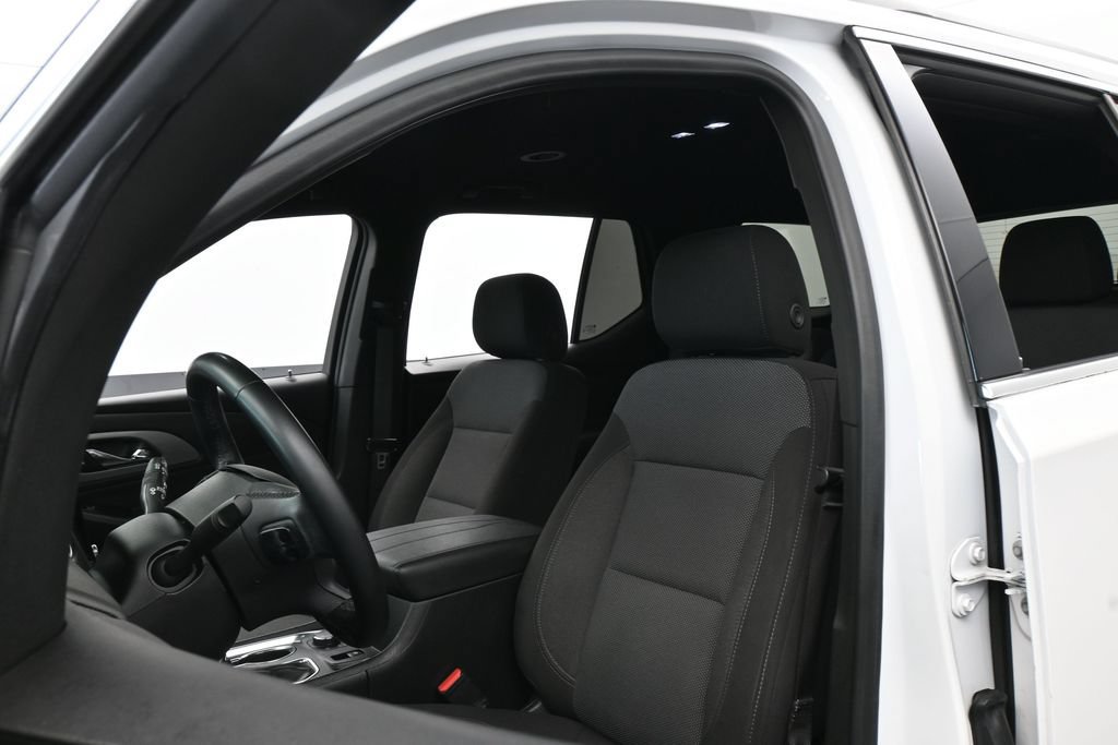 Used 2023 Chevrolet Traverse LT FWD image 10