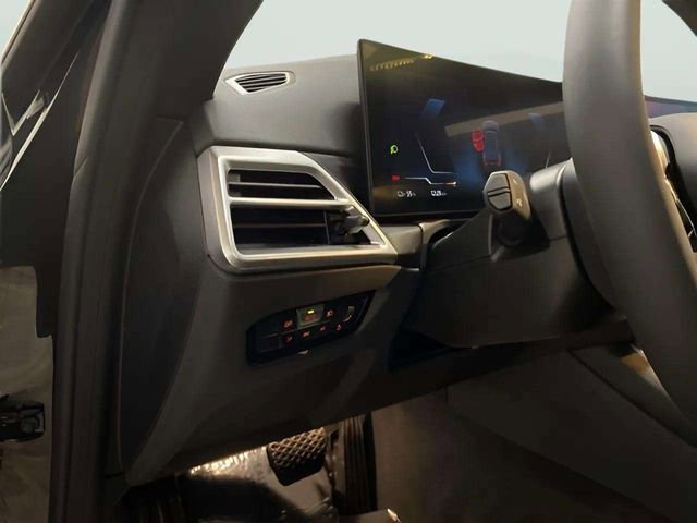 Used 2025 BMW i4 xDrive40i w/ Parking Assistance Package image 26