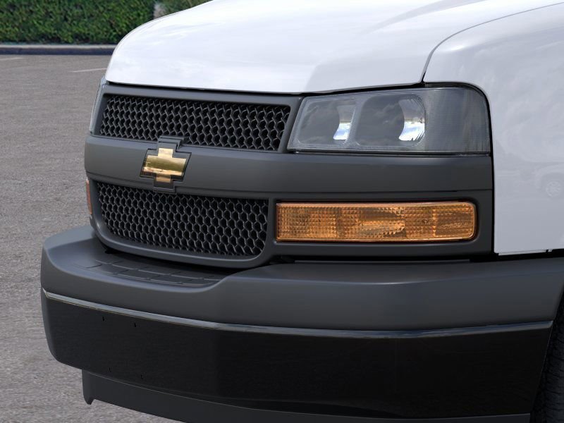 New 2025 Chevrolet Express 3500 Extended RWD image 13