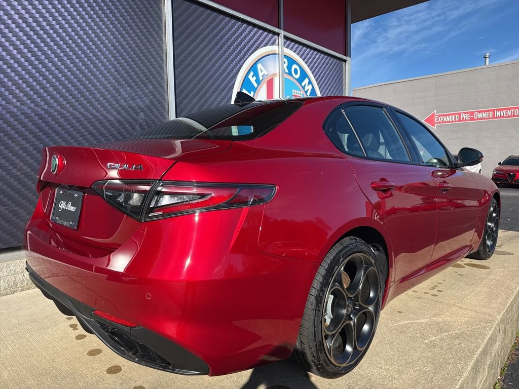 New 2025 Alfa Romeo Giulia AWD w/ Driving Assist Package image 4