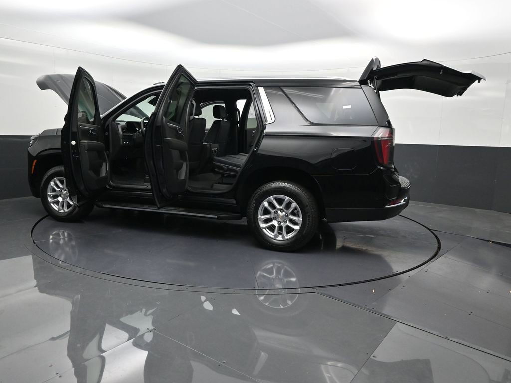 Used 2026 Chevrolet Tahoe LS image 40