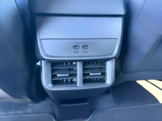 Used 2025 Chevrolet Equinox LT w/ Safety and Technology Package FWD image 18