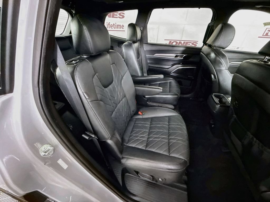 Used 2023 Kia Telluride SX Prestige X-Pro AWD/4WD image 32